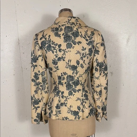 Peggy Jennings Cream Floral Blazer with Notched Lapel Medium - Picture 4 of 6